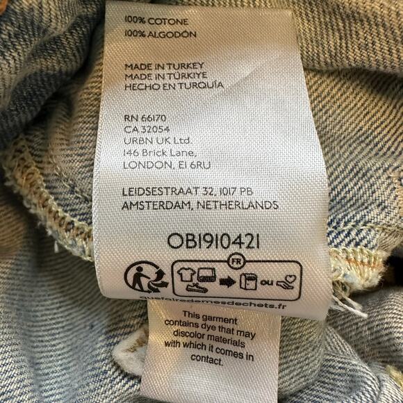 We The Free Free People Denim Cutoff Shorts Distressed Frayed Hem Size 28 - Picture 8 of 8